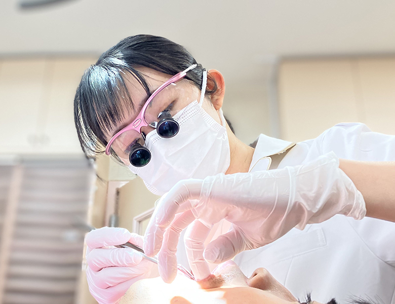 江古田、小竹向原の歯医者、拡大鏡を用いた精密審美治療